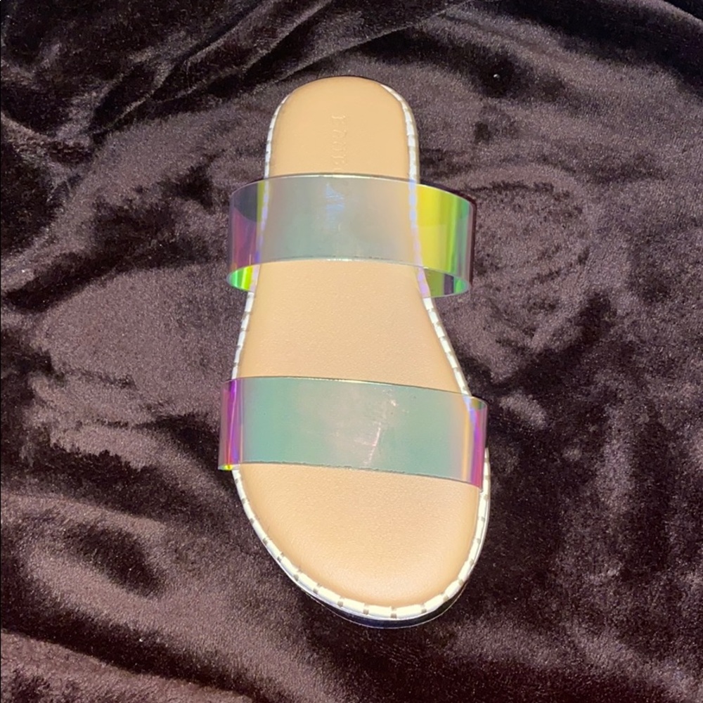 Sandals - Picture 2 of 4